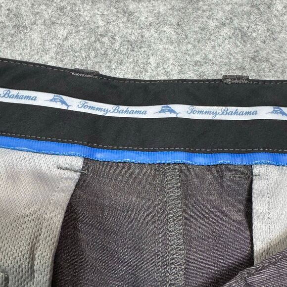 Tommy Bahama grey shorts size 36 - Picture 4 of 7